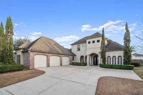3071 Grand Way Ave, Baton Rouge, LA 70810