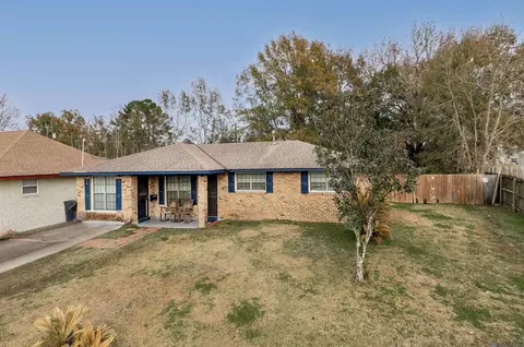 5808 E Grand Ct, Baton Rouge, LA 70812