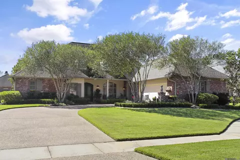 19120 S Trent Jones Dr, Baton Rouge, LA 70810
