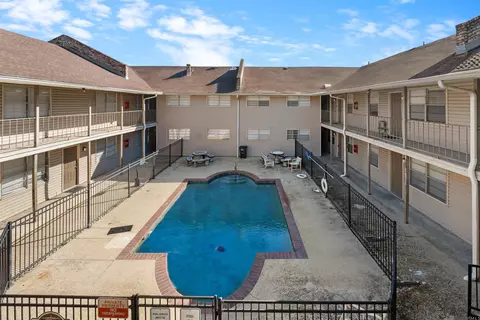 4518 Y A Tittle Ave # 8, Baton Rouge, LA 70820
