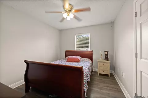 Bedroom - 29160 Peggy Dr, Walker, LA 70785 photo 2 of 3