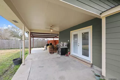 Exterior - 29160 Peggy Dr, Walker, LA 70785 photo 3 of 5