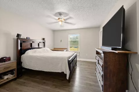 Bedroom - 29160 Peggy Dr, Walker, LA 70785 photo 1 of 3