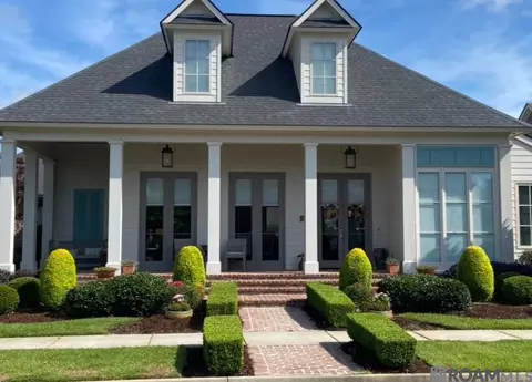 13315 La Petite Ln, Baton Rouge, LA 70818