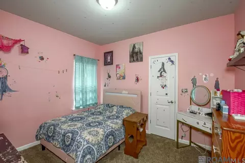 Bedroom - 34870 Spring Trails Dr, Walker, LA 70785 photo 2 of 6