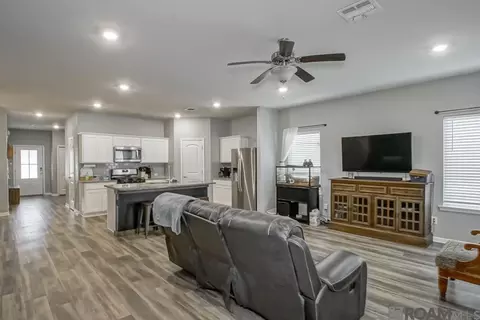 Entry Way - 34870 Spring Trails Dr, Walker, LA 70785 photo 1 of 4
