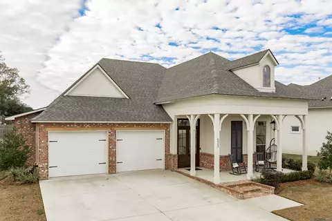 6903 Rue Jonquille, Zachary, LA 70791