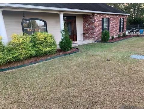 37507 Meadow Ridge Ln, Denham Springs, LA 70706