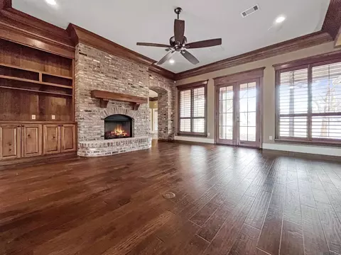Living - 12395 Pendarvis Ln, Walker, LA 70785 photo 1 of 1