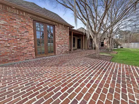 Exterior - 12395 Pendarvis Ln, Walker, LA 70785 photo 2 of 3