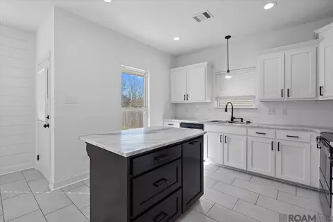 Kitchen - 12760 Jaden Dr, Walker, LA 70785 photo 2 of 3