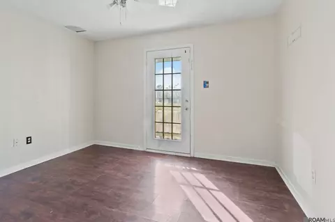 Bedroom - 33300 Nancy Dr, Walker, LA 70785 photo 3 of 3