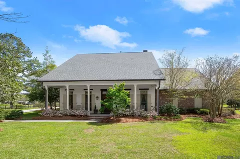 1025 Lawrence Pkwy, Saint Gabriel, LA 70776
