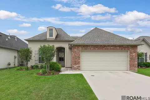 28049 Olympia Ln, Denham Springs, LA 70726