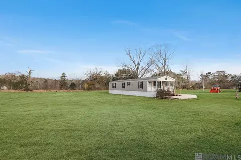16298 Gunboat Landing Rd, Maurepas, LA 70449