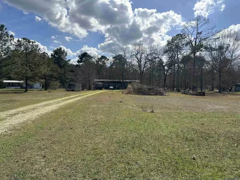 13871 John Genola Rd, Clinton, LA 70722