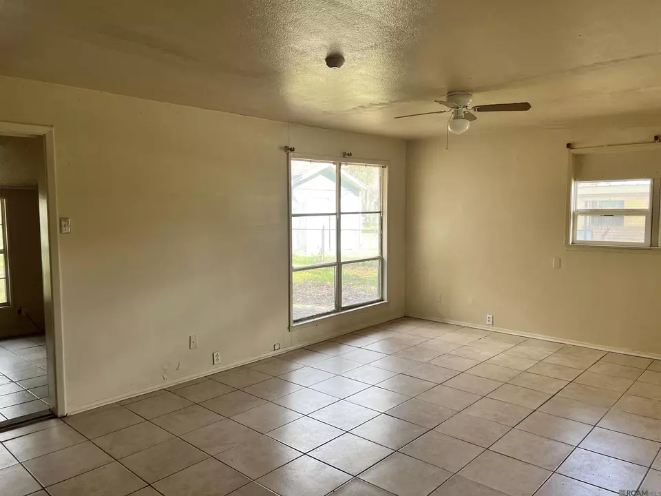 8745 Syble Dr, Baton Rouge, LA 70814 photo 3