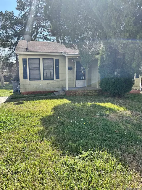 4852 Adams Ave, Baton Rouge, LA 70802