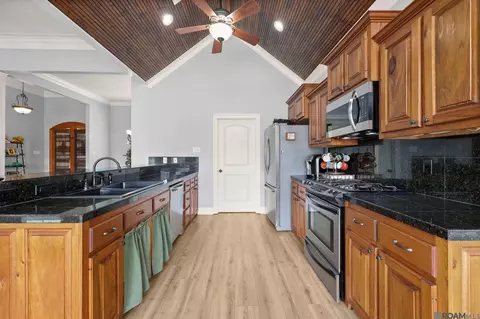 34260 Spring Lake Dr, Walker, LA 70785 photo 7