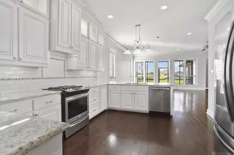 43072 Green Tree Ave, Gonzales, LA 70737