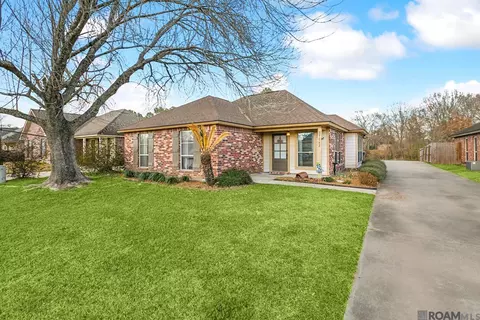 37542 Parkbrook Dr, Prairieville, LA 70769