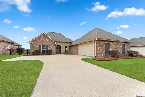 938 Fairwinds Ave, Zachary, LA 70791