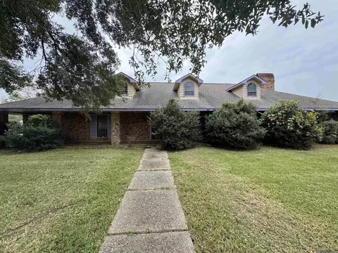 13829 Alba Dr, Baker, LA 70714 photo 2
