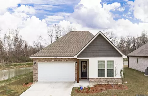 13190 Ducks Landing St, Gonzales, LA 70737
