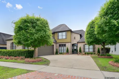 132 W Greens Dr, Baton Rouge, LA 70810