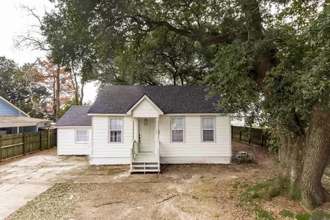 4510 Glen Oaks Dr, Baton Rouge, LA 70811