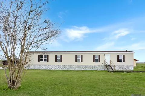 5193 Barras St, Saint James, LA 70086