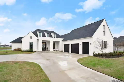 7073 Fleur De Lis Dr, Zachary, LA 70791