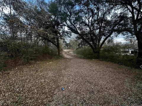 182-2 Louisiana 16 # b, Denham Springs, LA 70726