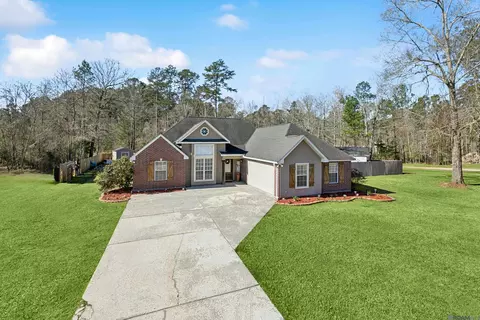 21127 April Ln, Livingston, LA 70754