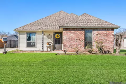 12257 Cottage Hill Dr, Walker, LA 70785