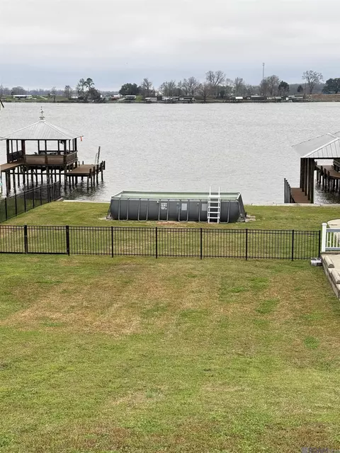 6469 Island Rd, Jarreau, LA 70749