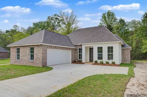 21117 April Ln, Livingston, LA 70754