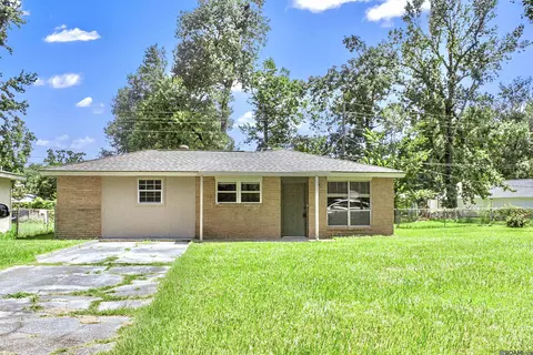 9460 Dabney Dr, Denham Springs, LA 70726