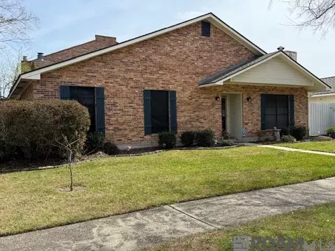 2401 Shadowbrook Dr, Baton Rouge, LA 70816