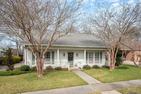 4033 Cottonwood St, Zachary, LA 70791