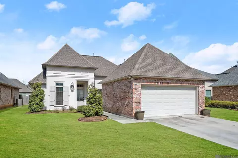 10377 Grand Plaza Dr, Denham Springs, LA 70726
