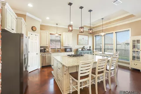 Kitchen - 13275 Brookcrest Dr, Walker, LA 70785 photo 3 of 3