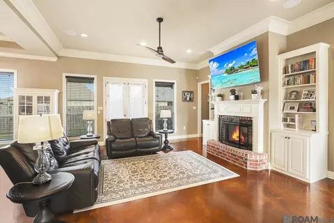 Living - 13275 Brookcrest Dr, Walker, LA 70785 photo 1 of 1