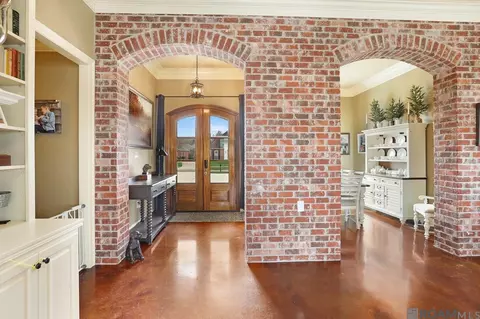 Entry Way - 13275 Brookcrest Dr, Walker, LA 70785 photo 1 of 2