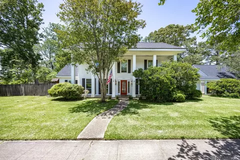 1411 Twisted Oak Ln, Baton Rouge, LA 70810
