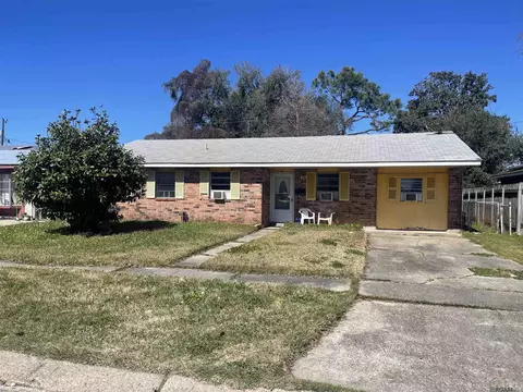 136 Baylor Pl, Kenner, LA 70065 photo 4
