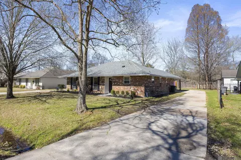 16611 Doyle Rd, Baton Rouge, LA 70817