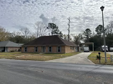 14614 Breton Dr, Baton Rouge, LA 70816