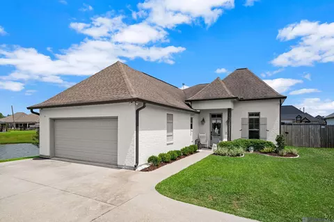 39300 Copperwood Ave, Prairieville, LA 70769