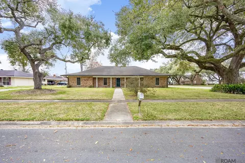 57721 Mcclung St, Plaquemine, LA 70764